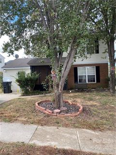 7113 Red Bud Circle