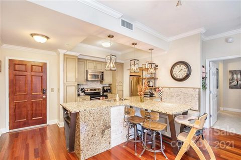 300 W 5th Street 507