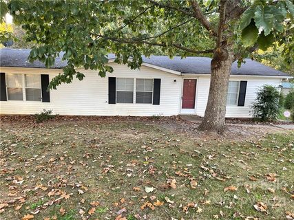 201 Big Tree Drive sold manufactured home in Woodland Acres, Statesville, NC