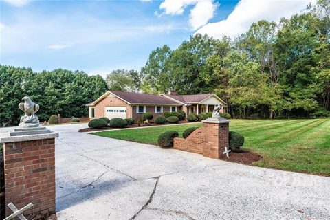 55 Knollwood Street sold home in Northwood Park, Taylorsville, NC