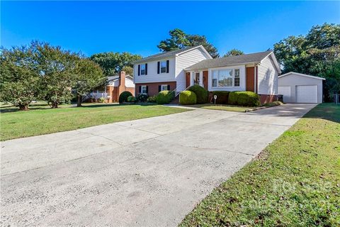 4020 Belshire Lane 50 sold home in Belshire, Charlotte, NC