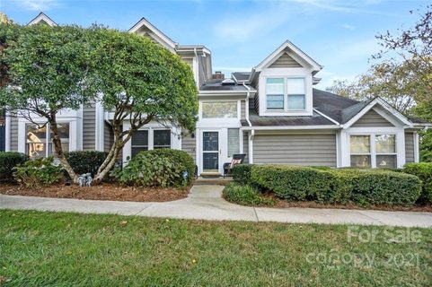 7142 Meeting Street