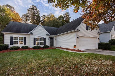117 Ashton Bluff Circle