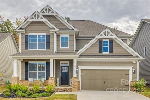 1007 Lydney Circle