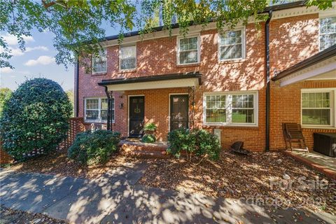204 N Laurel Avenue 5D