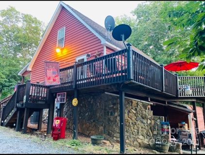 3244 Holly Road