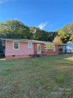 1021 Green Circle Drive sold home in Green Acres, Gastonia, NC