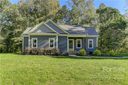 212 Paradise Drive sold home in Belmont, SC