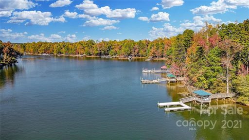 3524 Mountain Cove Drive