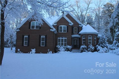 116 Summer Lake Drive