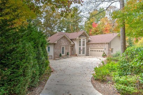 1129 New Castle Court 19 sold home in Windsor Park, Asheville, NC