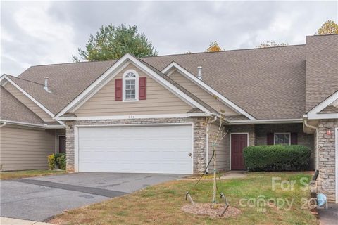 874 West Pointe Drive
