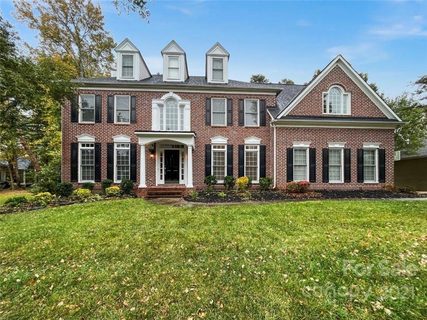2303 Treymore Lane