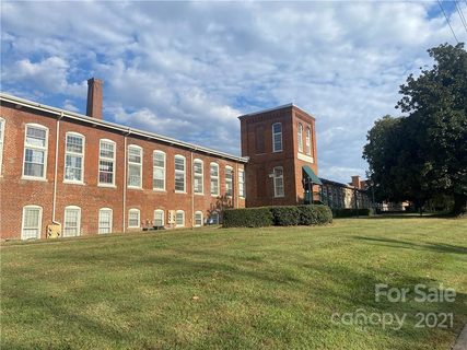 1 Buffalo Avenue Unit 7