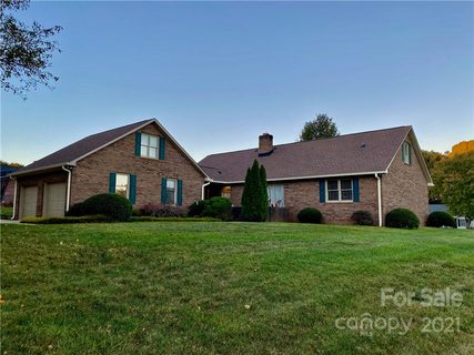 2684 Queens Drive sold home in Lincoln Forest, Lincolnton, NC