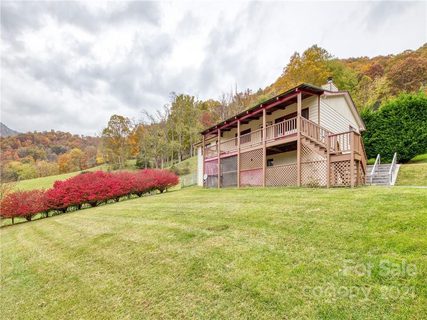 98 Sunshine Drive sold home in The Knolls, Maggie Valley, NC