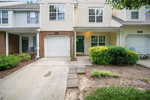 8038 Christmas Court