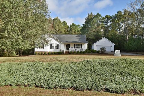 164 Fox Chase Drive sold home in Fox Run, Rock Hill, SC