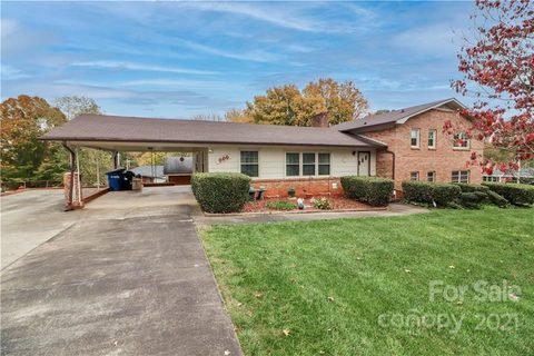 902 Thomas Street sold home in Northview Estates, Statesville, NC