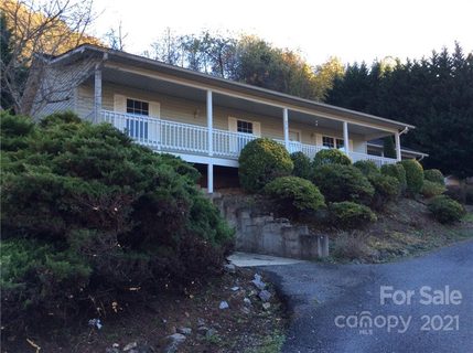 434 Farley Street sold home in Indian Springs, Waynesville, NC