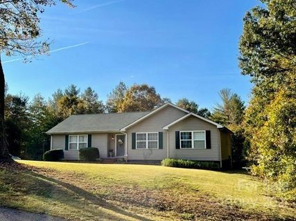 202 First Broad Drive sold home in First Broad Acres, Bostic, NC