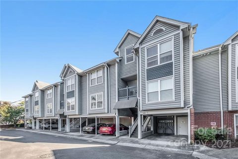 509 Graham Street 2H