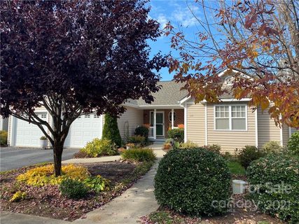 129 Charlestown Drive 3 B sold home in Charlestown Place, Hendersonville, NC