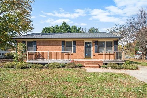 110 Hillcrest Drive