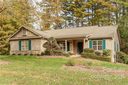 402 Pine Bark Lane sold home in Hendersonville, SC