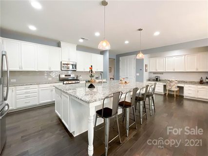 454 Hunton Forest Drive