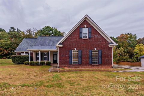 253 Hillsborough Lane sold home in Stoneridge Lakes, Rock Hill, SC