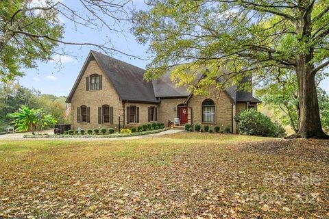 1470 Canter Lane sold home in Shiloh Farms, York, SC