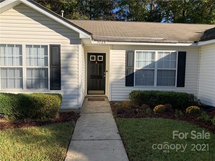 5729 Fairchase Avenue sold home in Fairstone, Charlotte, NC