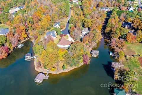 6055 Chaucer Lane sold home in Grace Landing, Granite Falls, NC