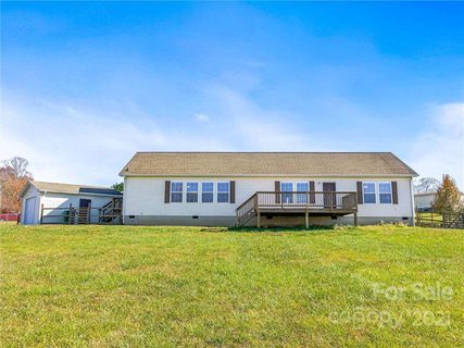 273 Divide Loop sold home in Country View, Flat Rock, NC