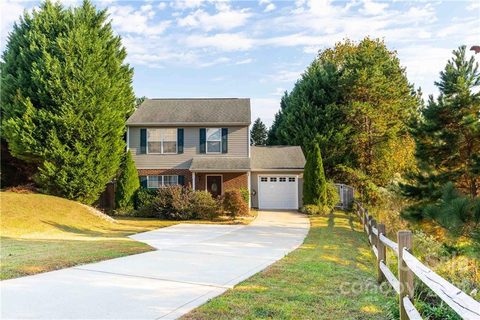 2025 Robanna Court