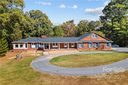 9330 Bellhaven Boulevard sold home in Charlotte, SC
