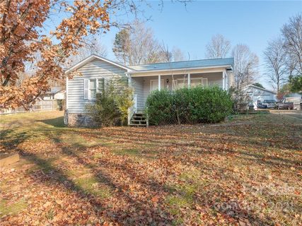 6218 Saddlewood Drive sold home in Saddlewood, Waxhaw, NC