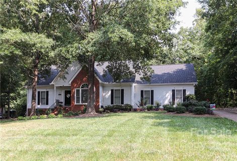 1002 Woodhurst Drive