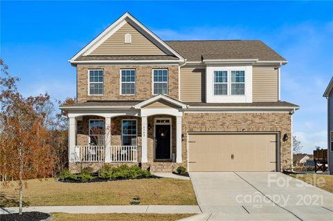 6142 Golden Oak Drive