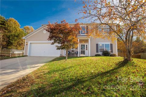 745 Rocky Grove Glen