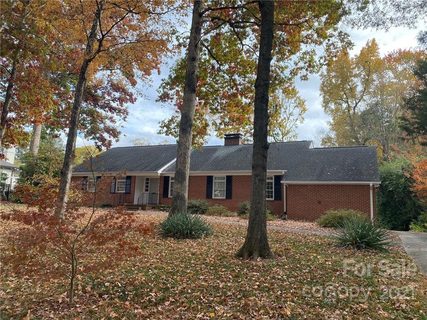 2215 Ferncliff Road