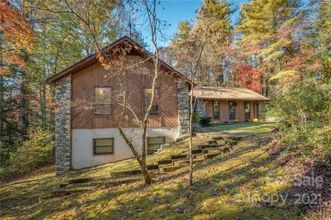 4 Westbridge Drive sold home in Westbridge, Hendersonville, NC