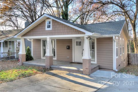 1305 N Mcdowell Street