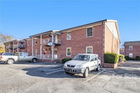 2105 Carriage Woods Lane 39-4