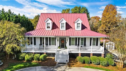 704 Catchpoint Drive sold home in Lake Wylie, Rock Hill, SC