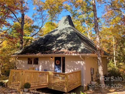 105 Bee Tree Point
