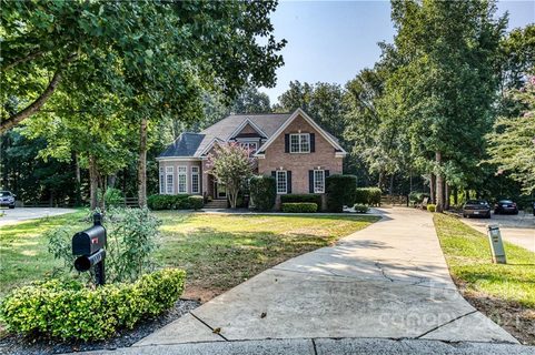 1910 Crestgate Drive