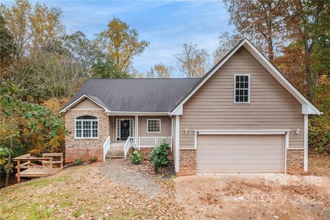 184 Silver Birch Lane