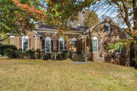 8209 Charles Crawford Drive sold home in Norcroft, Charlotte, NC